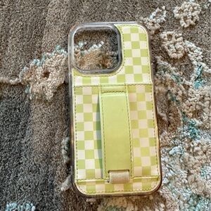 Walli iPhone 14 Pro Lime Light